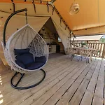 Роскошный шатер Liva Park Nature Liwa