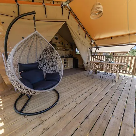 Luxury tent Liva Park Nature Liwa