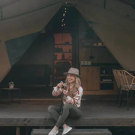 Luxury tent Liva Park Nature Liwa
